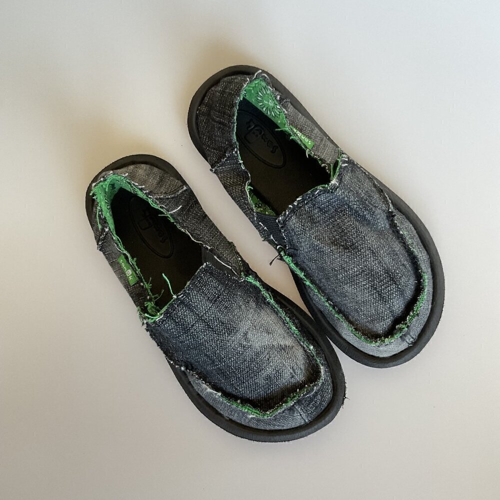 SANUK ACID BOYS SURFER SLIP ON LOAFERS SHOES